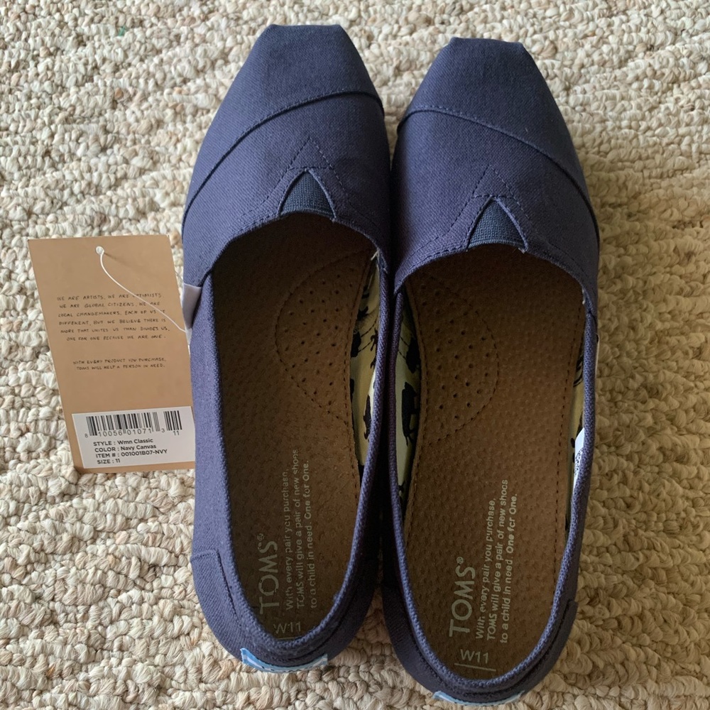 TOMS size 11 nwt